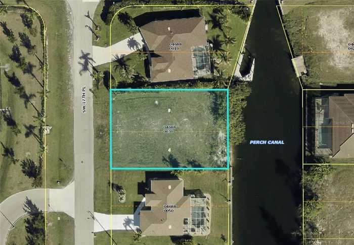 photo 1: 3709 SW 17TH PLACE, CAPE CORAL FL 33914