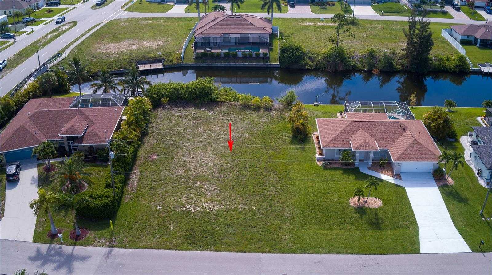 photo 2: 3709 SW 17TH PLACE, CAPE CORAL FL 33914