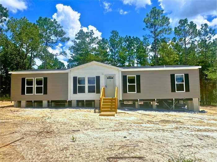 photo 1: 641 NE 130TH AVE, WILLISTON FL 32696