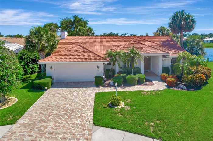 photo 2: 1723 ARDRY WAY, VENICE FL 34292