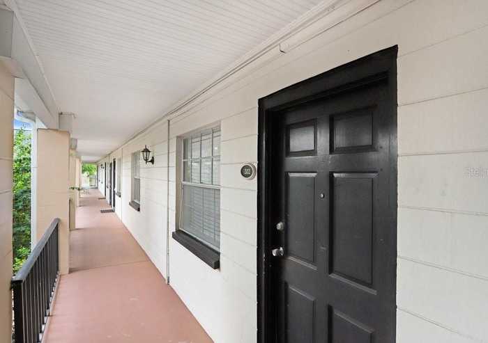 photo 9: 120 S CHURCH AVENUE Unit 202, TAMPA FL 33609