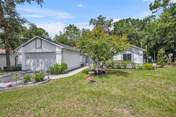 photo 1: 6065 KNOLLWOOD DRIVE, RIDGE MANOR FL 33523