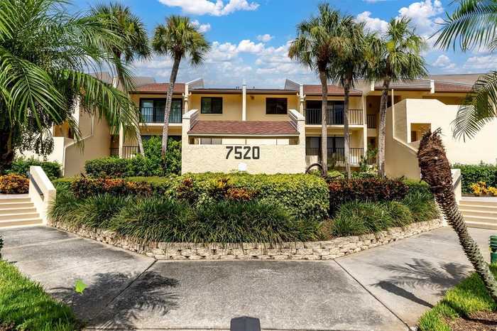 photo 2: 7520 SUNSHINE SKYWAY LANE S Unit T20, SAINT PETERSBURG FL 33711