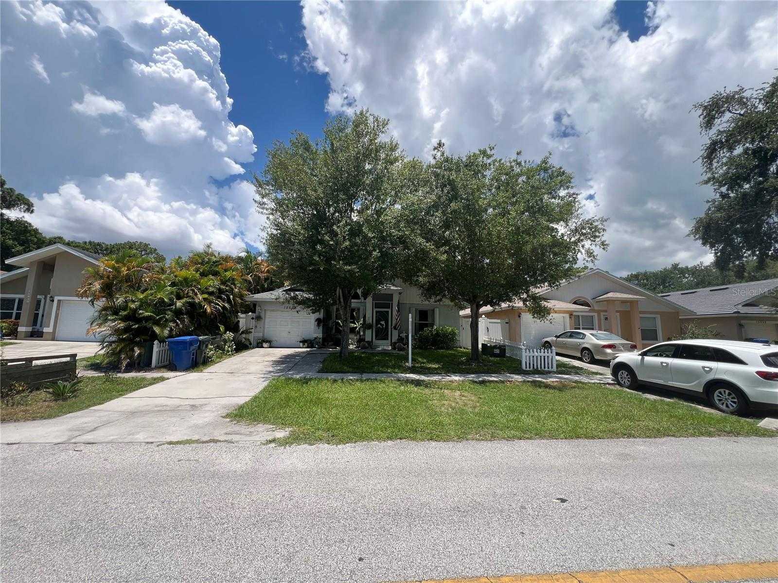 photo 3: 15856 49TH STREET N, CLEARWATER FL 33762