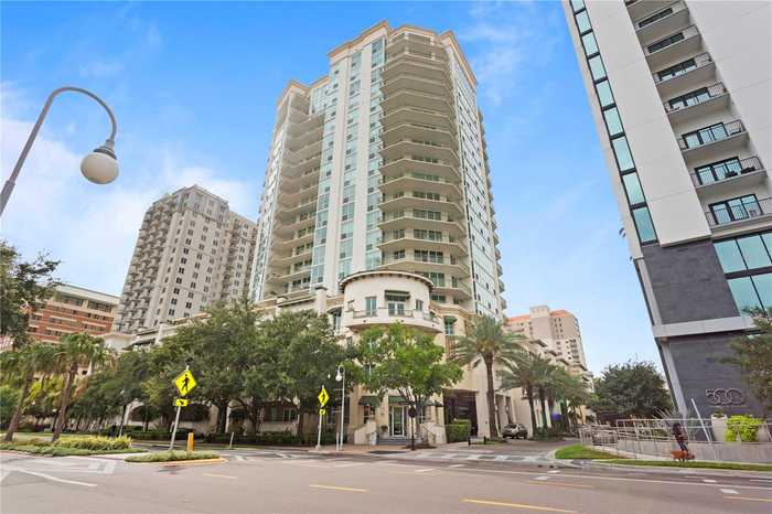 photo 1: 450 KNIGHTS RUN AVENUE Unit 1105, TAMPA FL 33602