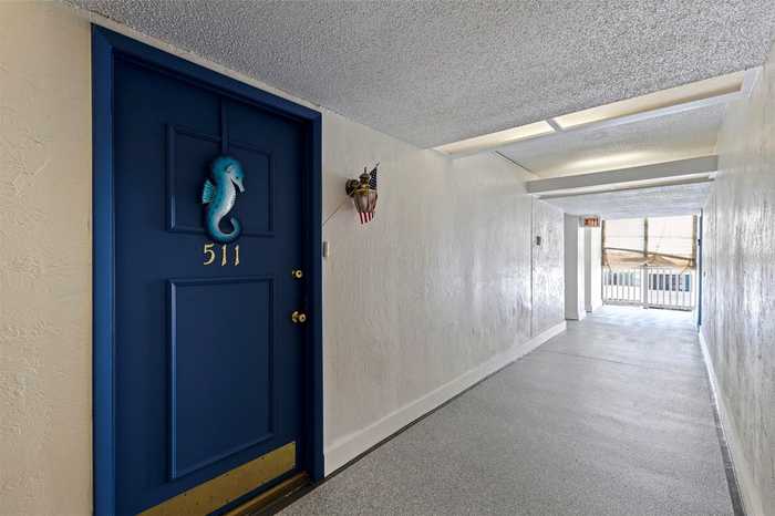 photo 2: 500 TREASURE ISLAND CAUSEWAY Unit 511, TREASURE ISLAND FL 33706