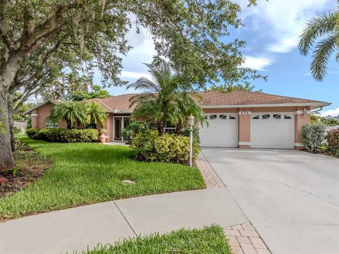 photo 1: 672 EASTPOINTE COURT, SARASOTA FL 34232