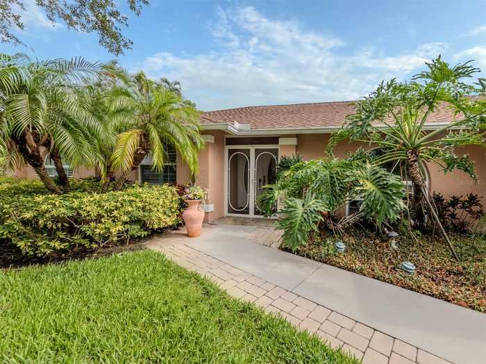 photo 2: 672 EASTPOINTE COURT, SARASOTA FL 34232