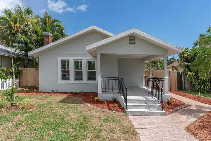 photo 1: 2328 DARTMOUTH AVENUE N, ST PETERSBURG FL 33713