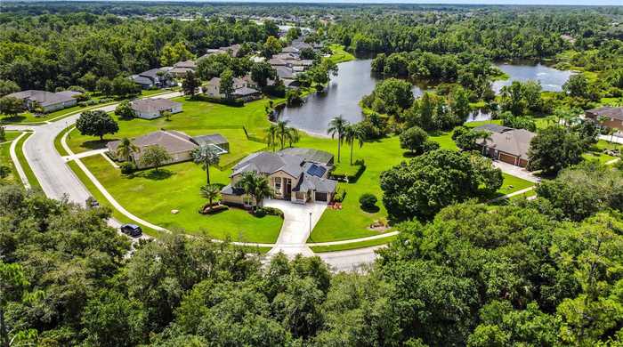 photo 2: 642 OSPREY LAKES CIRCLE, CHULUOTA FL 32766