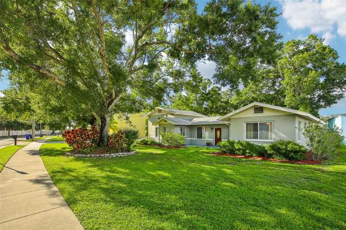 photo 2: 606 CLARENDON STREET, OLDSMAR FL 34677