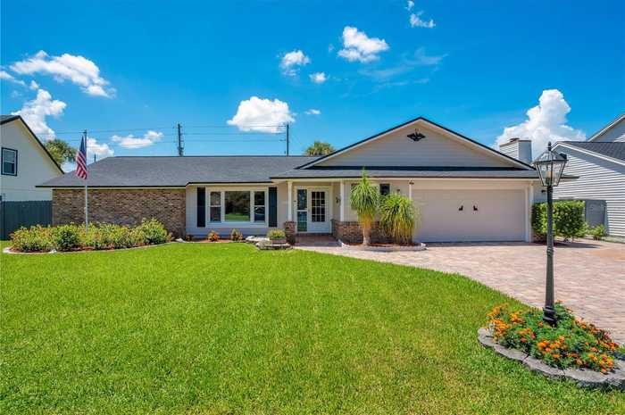 photo 1: 3610 COUNTRY LAKES DRIVE, BELLE ISLE FL 32812