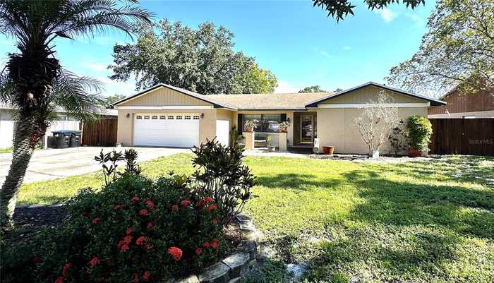 photo 1: 8115 LAUREL TREE DRIVE, ORLANDO FL 32819