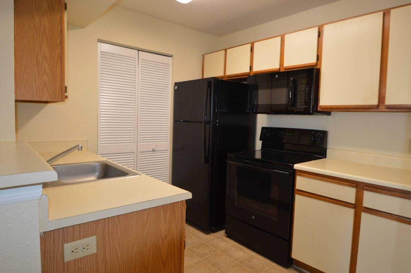 photo 2: 1025 S HIAWASSEE ROAD Unit 2225, ORLANDO FL 32835