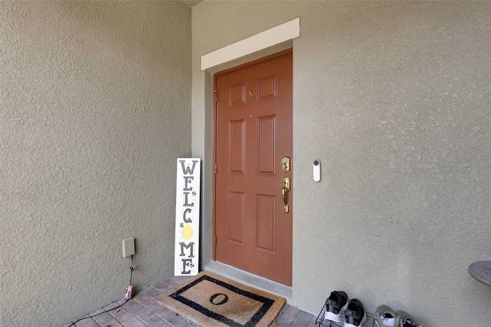 photo 2: 6477 SEDGEFORD DRIVE, LAKELAND FL 33811