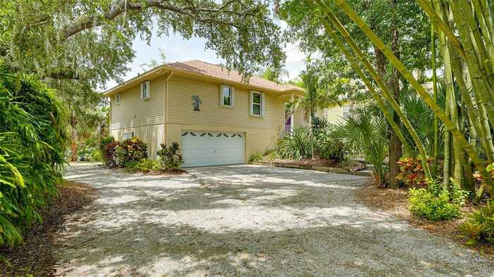 photo 2: 930 MILL CREEK ROAD, BRADENTON FL 34212