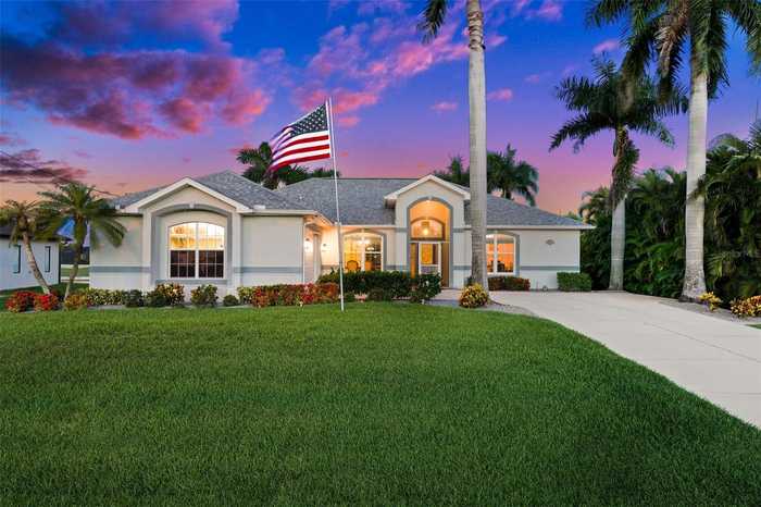 photo 1: 809 NE 5TH AVENUE, CAPE CORAL FL 33909