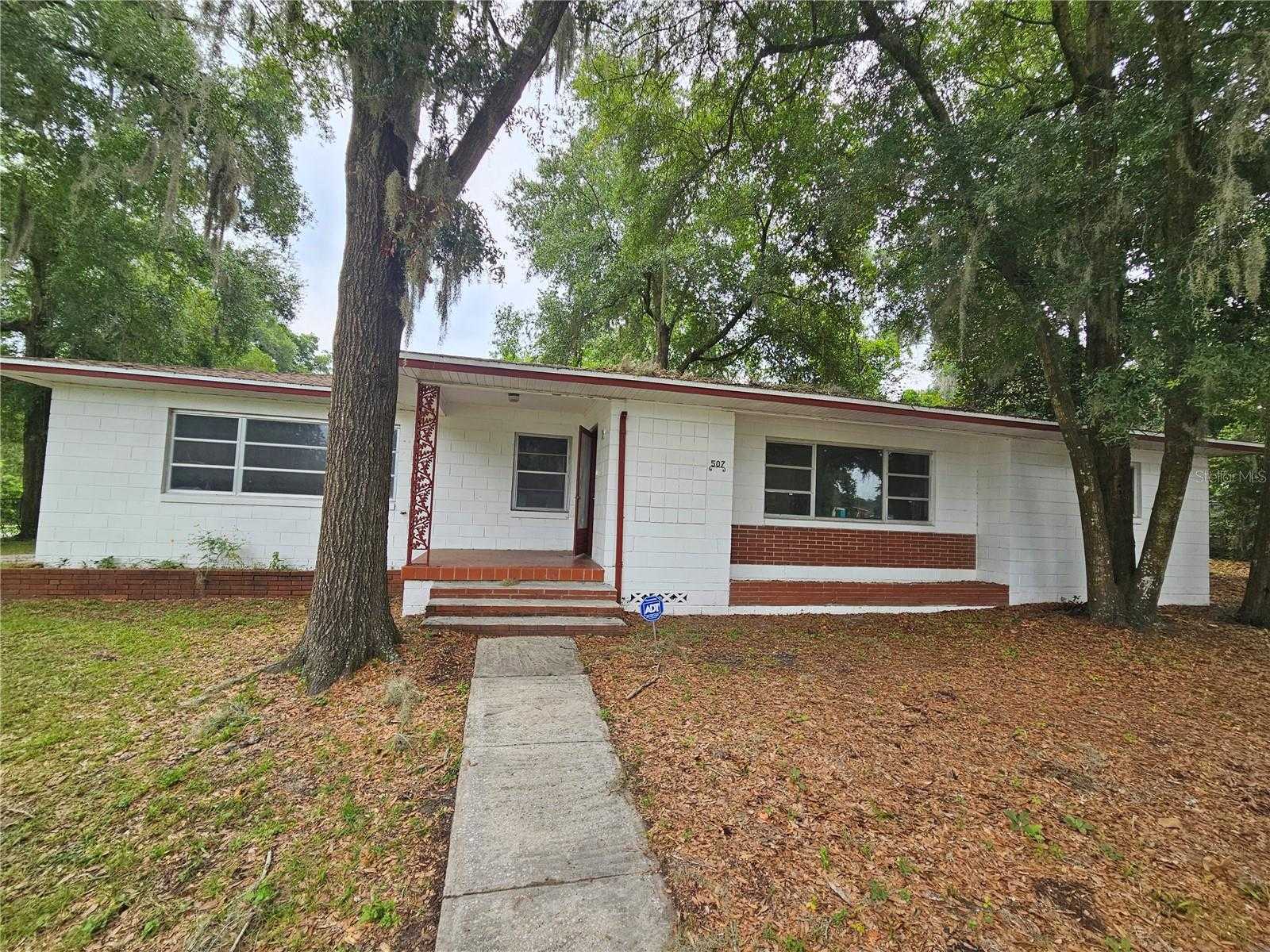 photo 1: 507 SW 13TH AVENUE, OCALA FL 34471