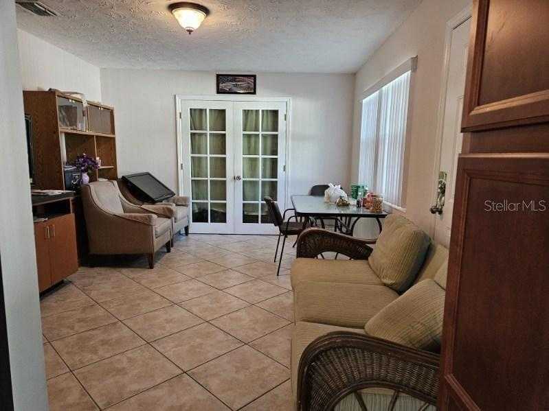 photo 3: 6006 12TH STREET E, BRADENTON FL 34203