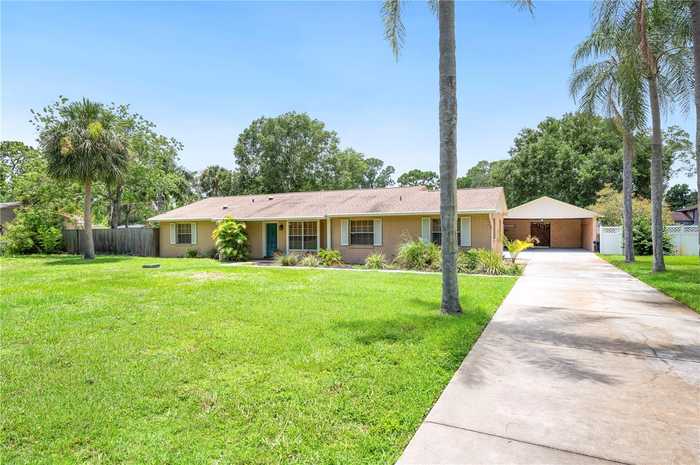 photo 2: 7910 MEADOWCROFT PLACE, TAMPA FL 33615