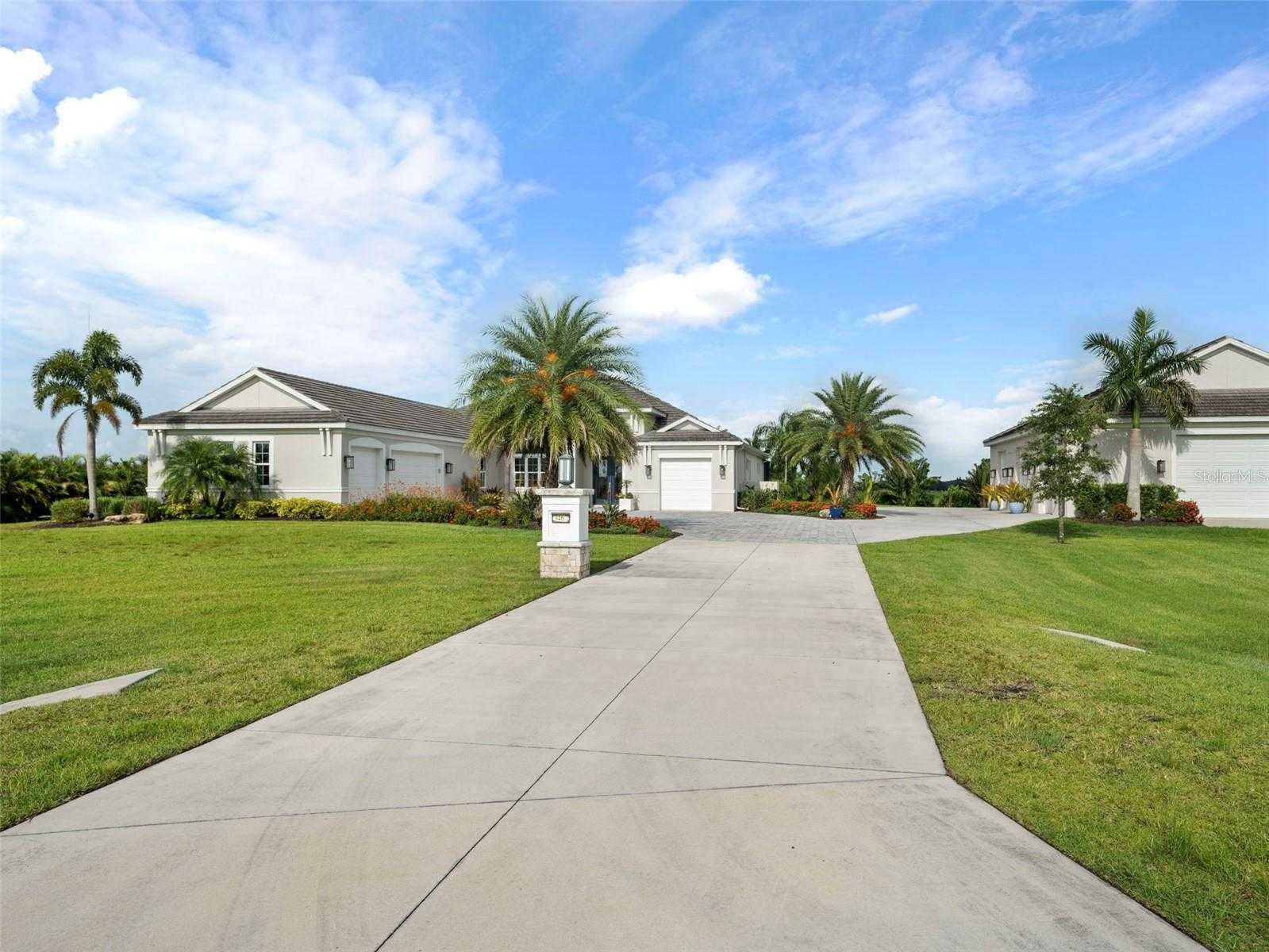 photo 3: 3467 COMPOUND COURT, SARASOTA FL 34240