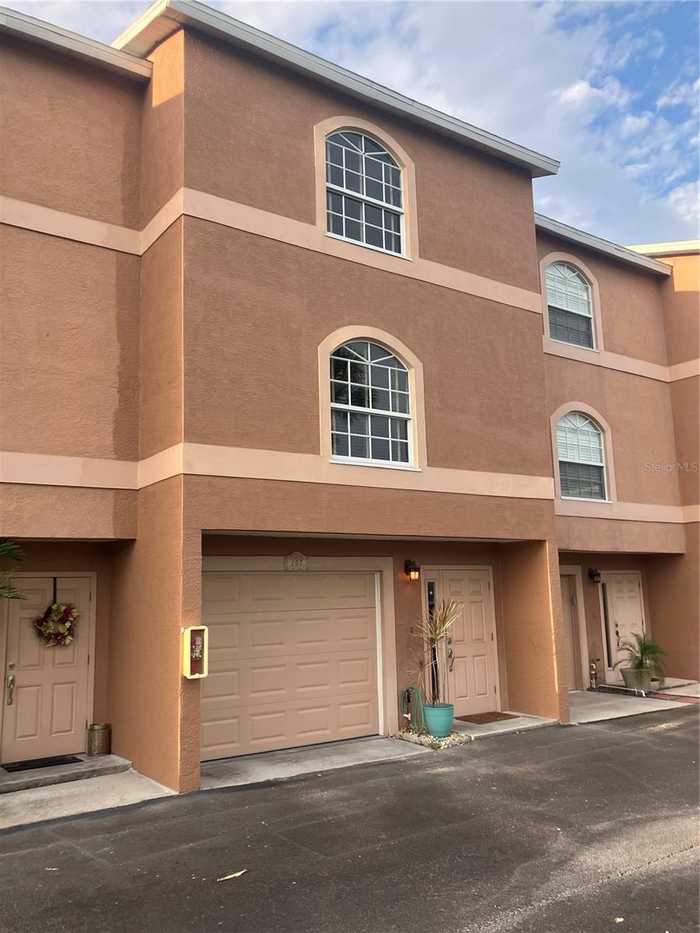 photo 1: 637 PINELLAS BAYWAY S Unit 207, TIERRA VERDE FL 33715