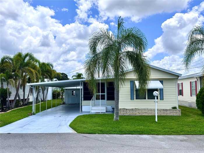 photo 2: 4903 4TH C STREET E, BRADENTON FL 34203