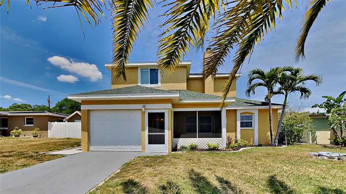 photo 1: 10489 113TH AVENUE, LARGO FL 33773