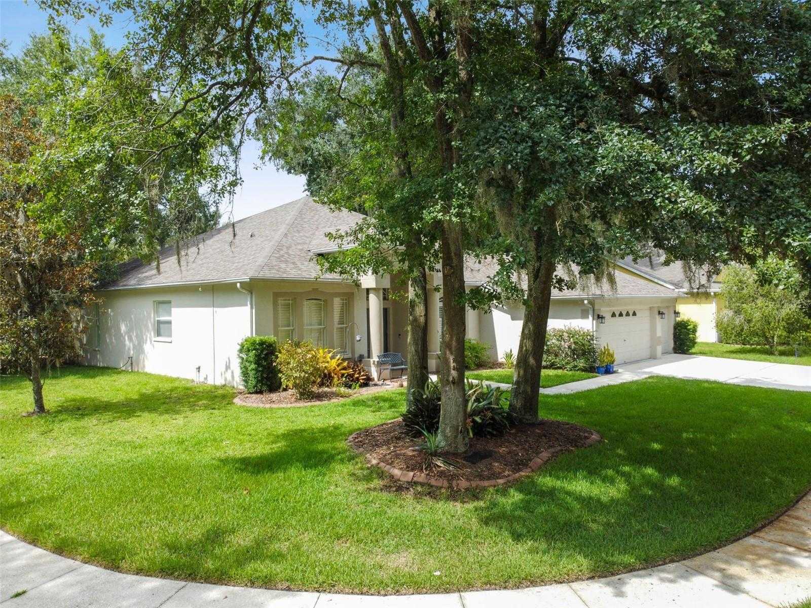 photo 3: 12611 RIVER BIRCH DRIVE, RIVERVIEW FL 33569