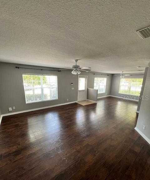 photo 3: 9462 CHARLESBERG DRIVE, TAMPA FL 33635