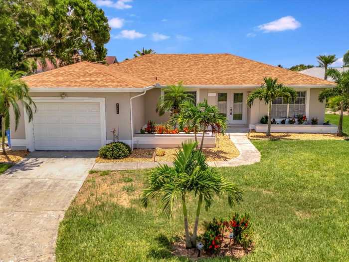 photo 2: 8804 49TH AVENUE W, BRADENTON FL 34210