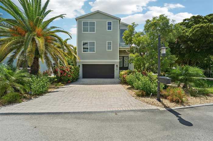 photo 2: 6330 LAGUNA DRIVE, LONGBOAT KEY FL 34228