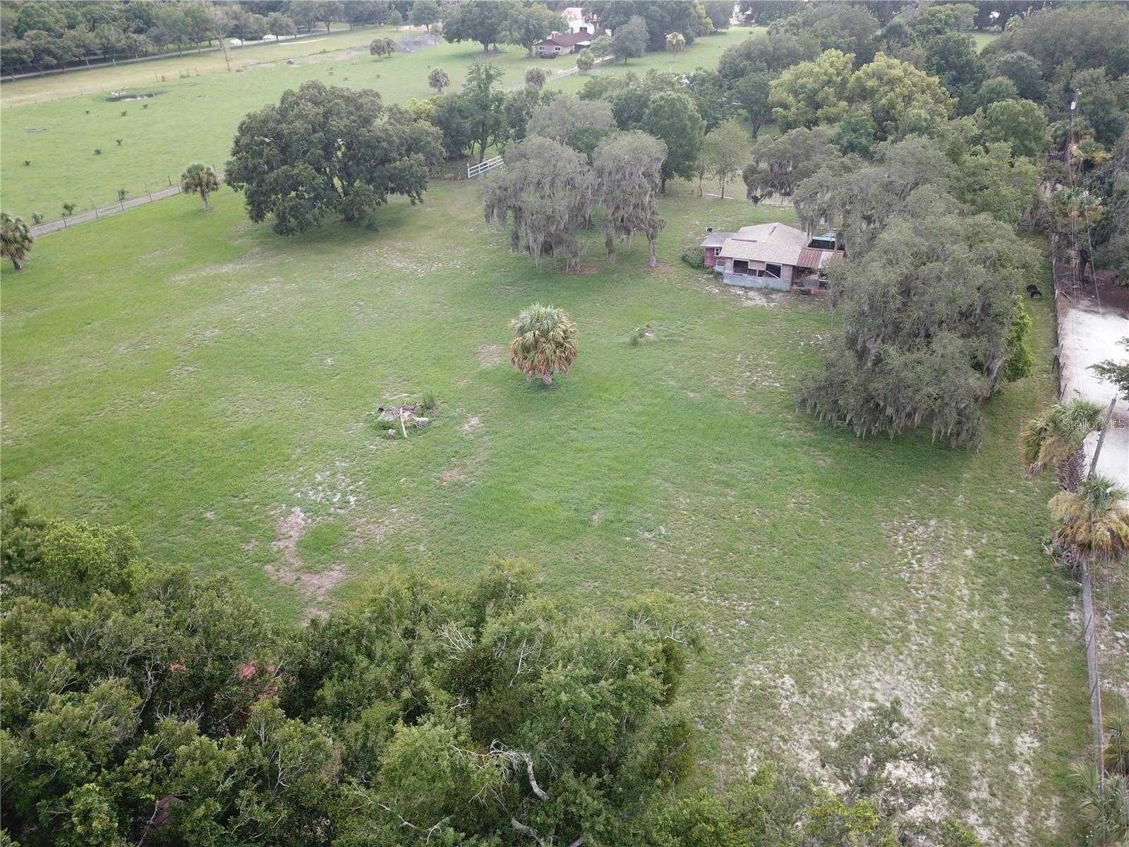 photo 1: 1 DAIRY LANE, LAKELAND FL 33815