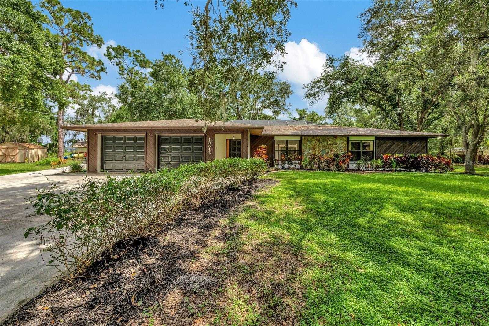 photo 1: 10612 FOREST RUN DRIVE, BRADENTON FL 34211