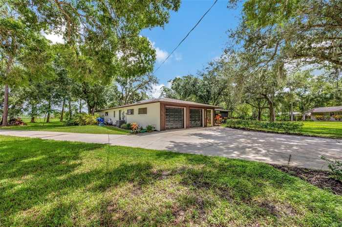 photo 2: 10612 FOREST RUN DRIVE, BRADENTON FL 34211