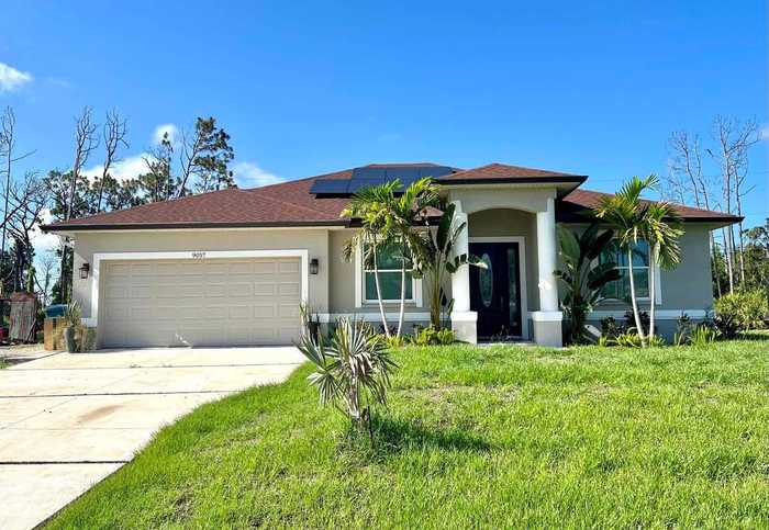 photo 1: 9057 AVALON AVENUE, ENGLEWOOD FL 34224