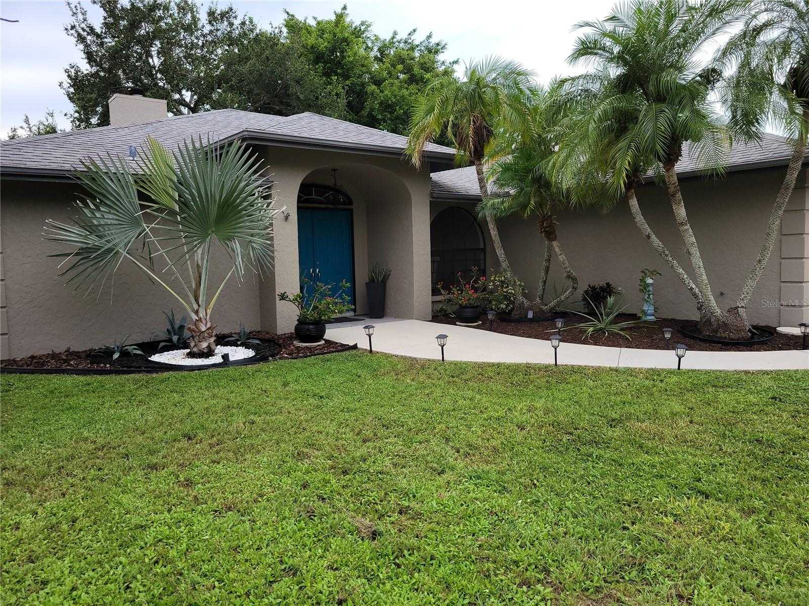 photo 2: 4190 ARROW AVENUE, SARASOTA FL 34232