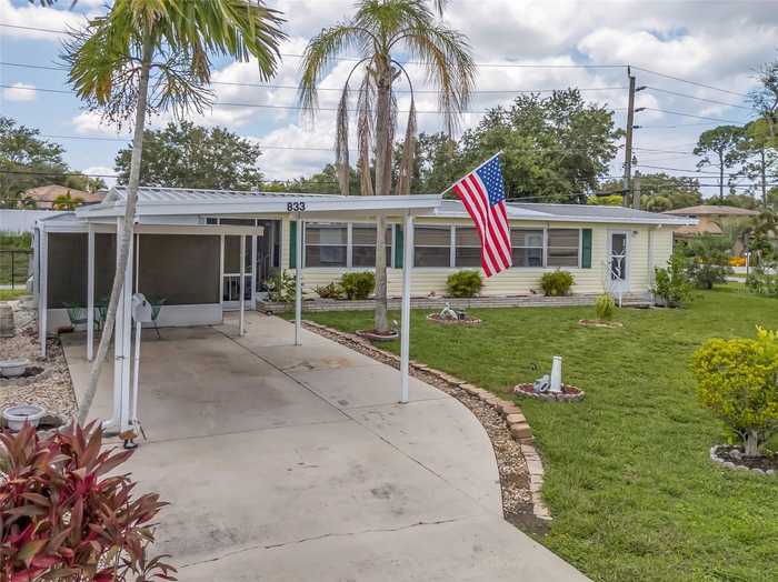 photo 1: 833 S GREEN CIRCLE, VENICE FL 34285