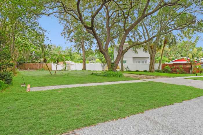 photo 11: 1050 CONANT AVENUE, SAFETY HARBOR FL 34695