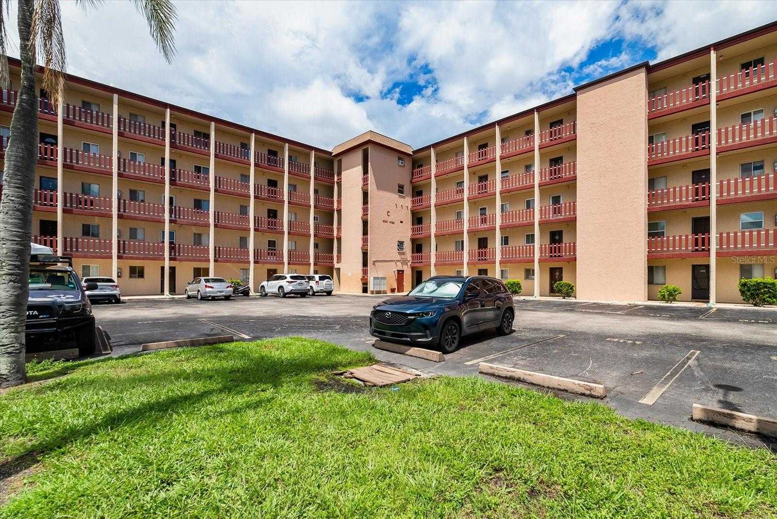 photo 1: 4077 LAKE BAYSHORE DRIVE Unit C307, BRADENTON FL 34205