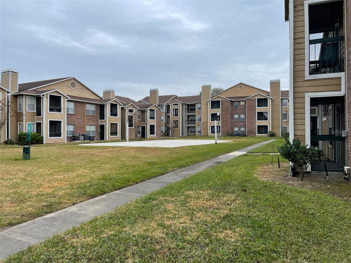 photo 2: 5500 DEVONBRIAR WAY Unit G-212, ORLANDO FL 32822