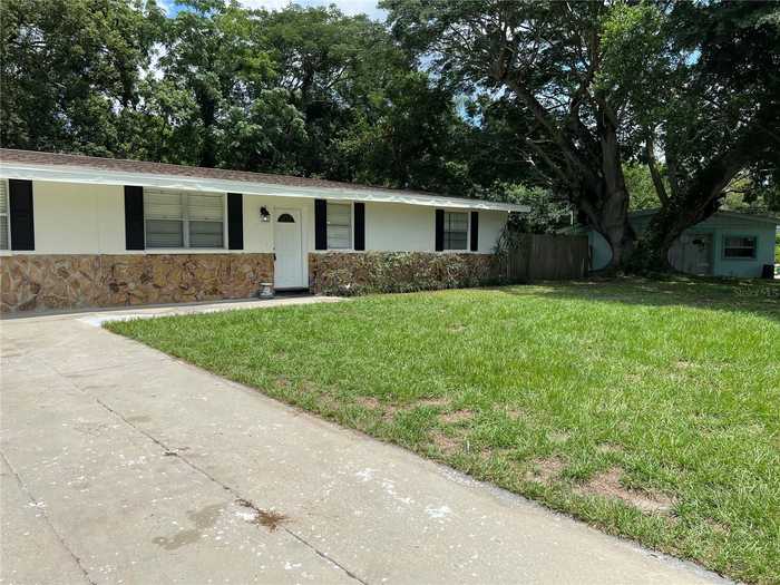 photo 2: 14813 WEDGEWOOD DRIVE, TAMPA FL 33613