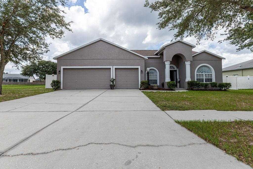 photo 2: 9639 WYDELLA STREET, RIVERVIEW FL 33569