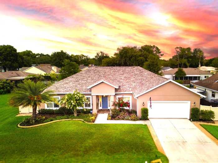 photo 2: 4800 VICTORIA ROAD, LAND O LAKES FL 34639