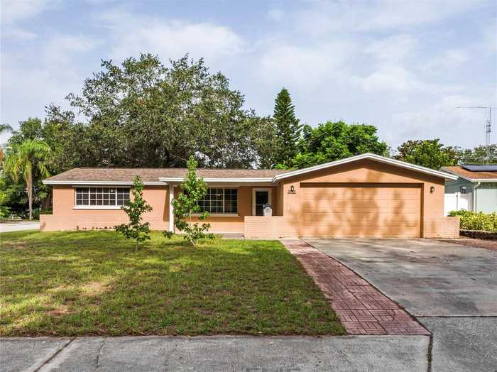 photo 1: 5145 NORFOLK COURT, NEW PORT RICHEY FL 34653