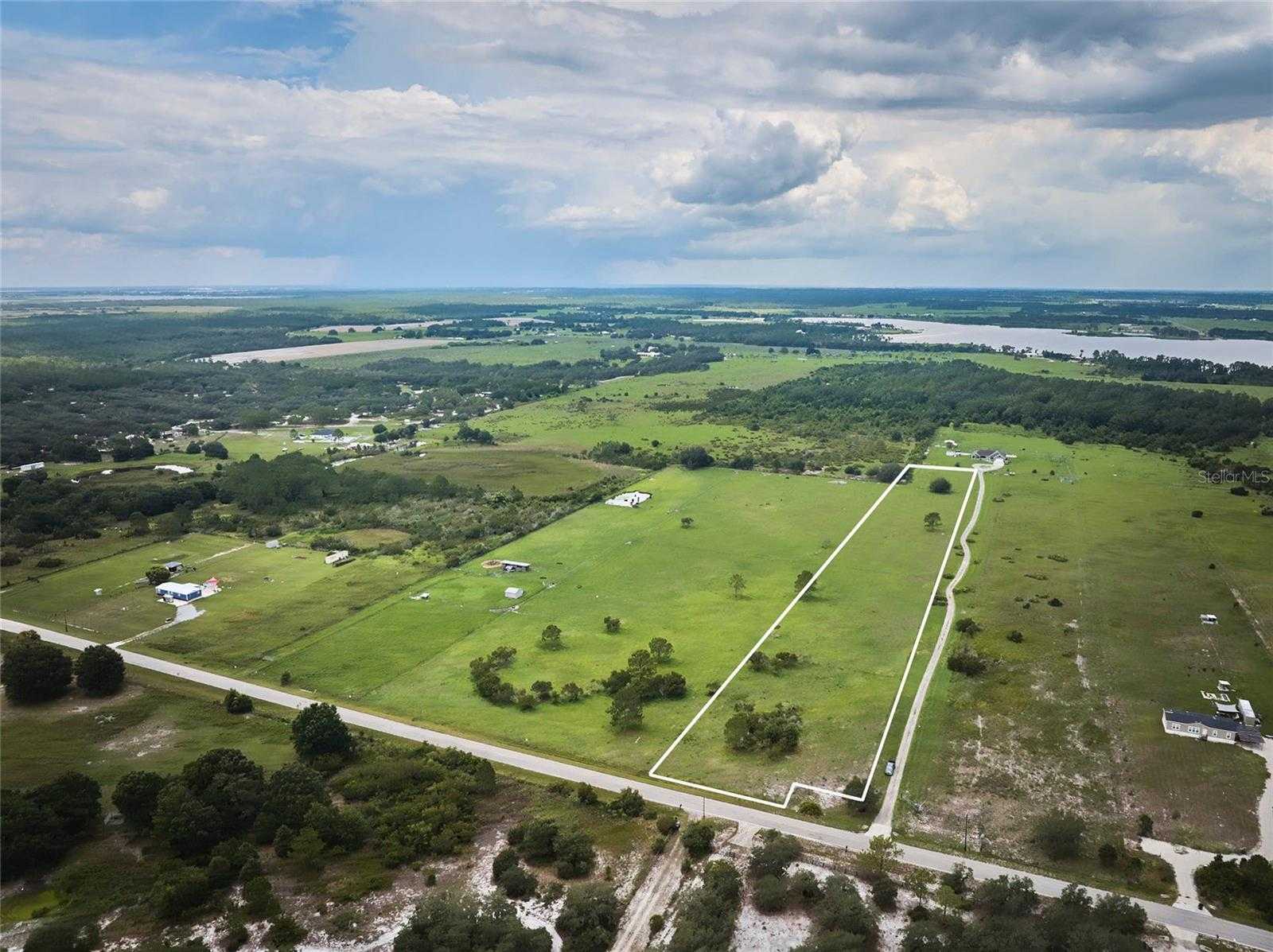 photo 1: LAKE BUFFUM ROAD N, FORT MEADE FL 33841