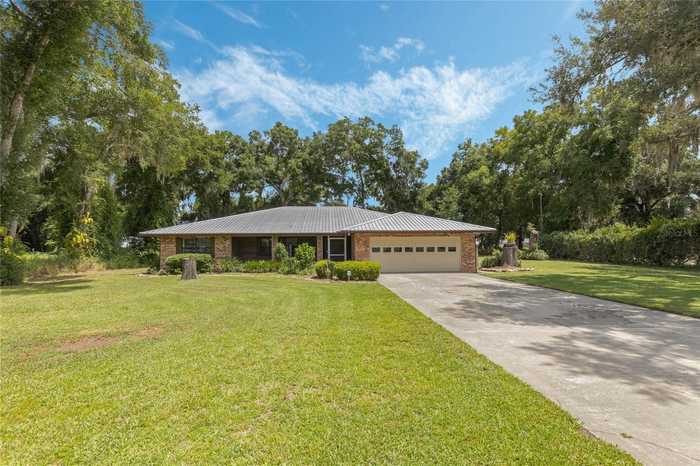 photo 2: 17819 PALM STREET, UMATILLA FL 32784