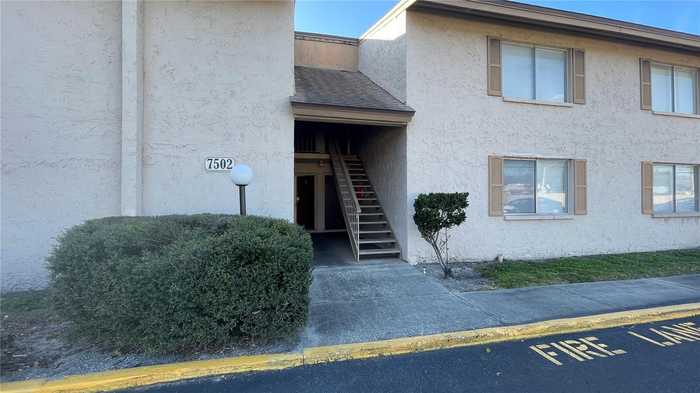 photo 1: 7502 NEEDLE LEAF PLACE Unit 66, TAMPA FL 33617