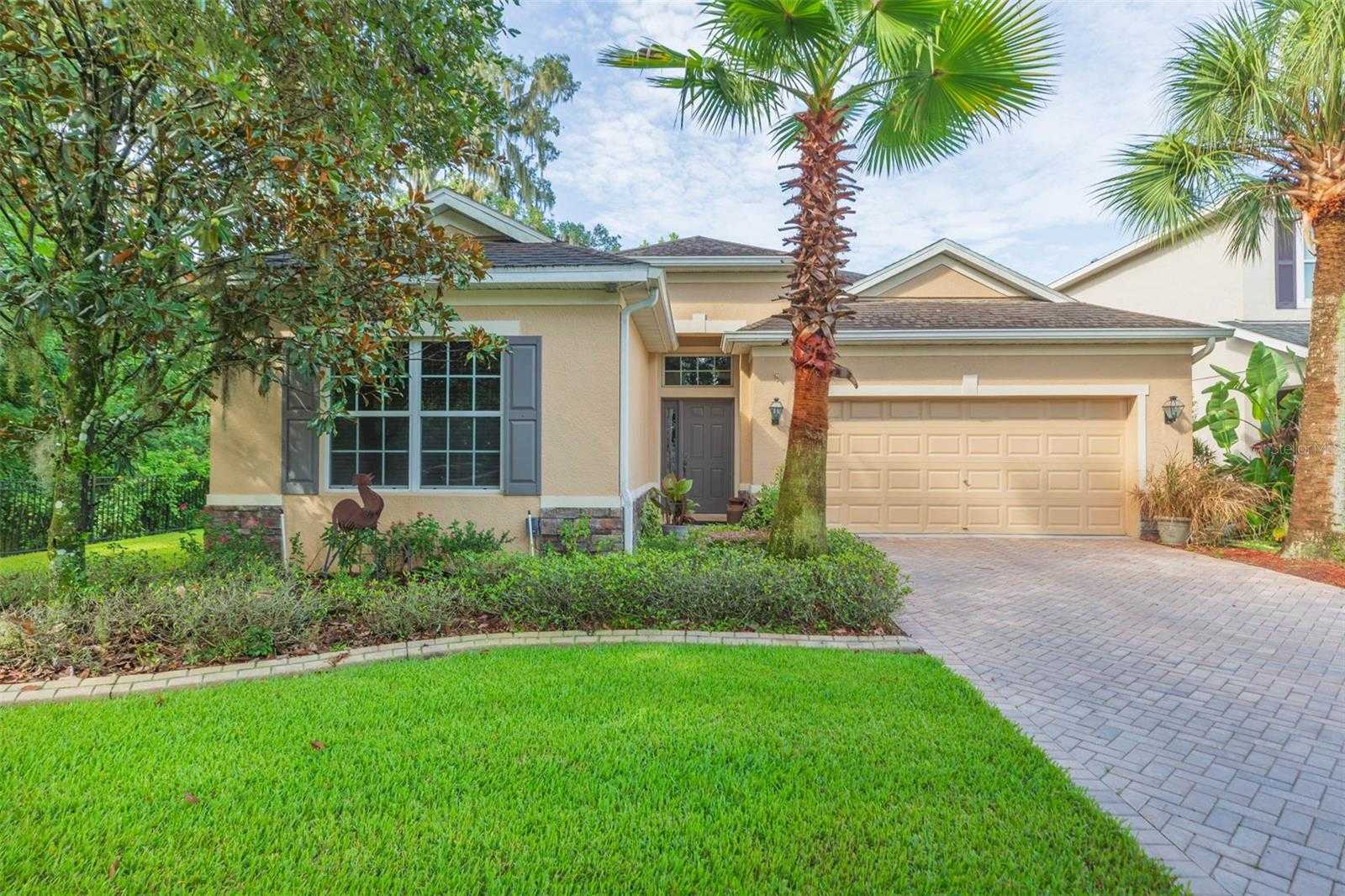 photo 1: 11519 COVENTRY GROVE CIRCLE, LITHIA FL 33547