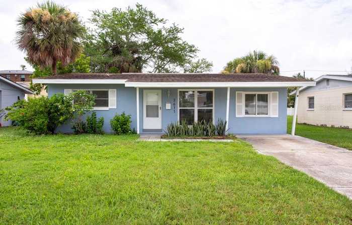 photo 1: 3611 OVERLOOK DRIVE NE, SAINT PETERSBURG FL 33703